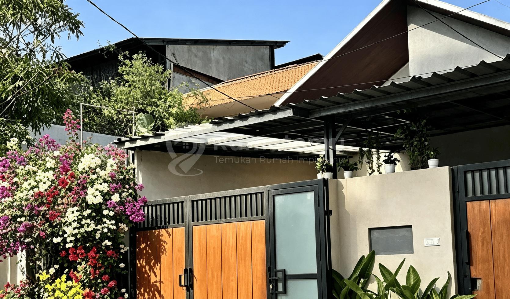 Dijual Rumah Jakarta Selatan 5 Menit ke Toll Jor Petukangan