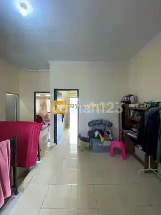 Rumah Bagus Tanah Luas Lokasi Strategis di Kalisari Cijantung