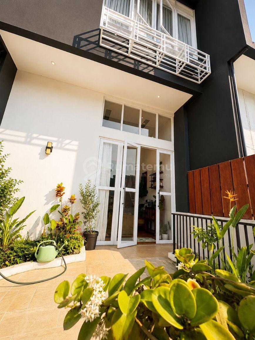 RUMAH MINIMALIS MODERN HARGA MURAH SIAP HUNI KOTA BANDUNG
