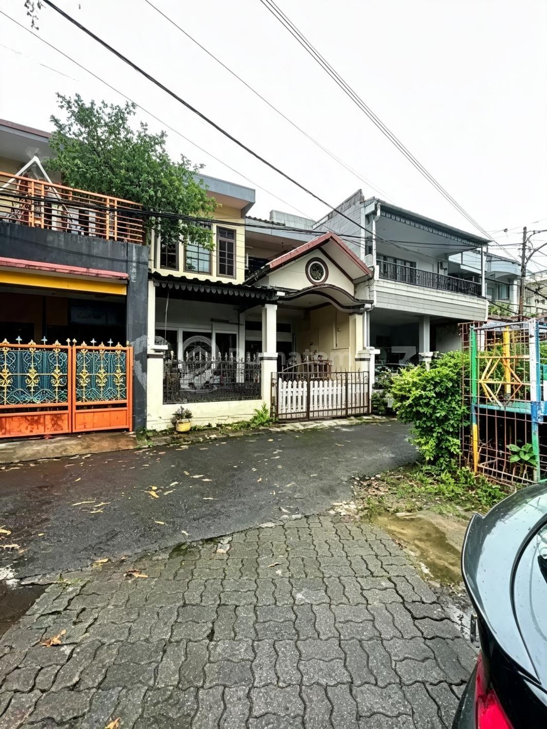 Rumah Secondary di Kavling Dki Pondok Kelapa
