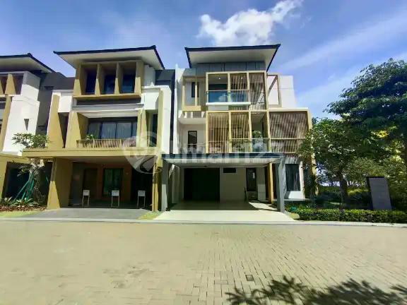 Rumah 3 lantai cantik lebar 9 dan 10 meter sisa 5 unit aja masih ada dikson siapa cepat dia dapat Aerra by Eonna BSD City