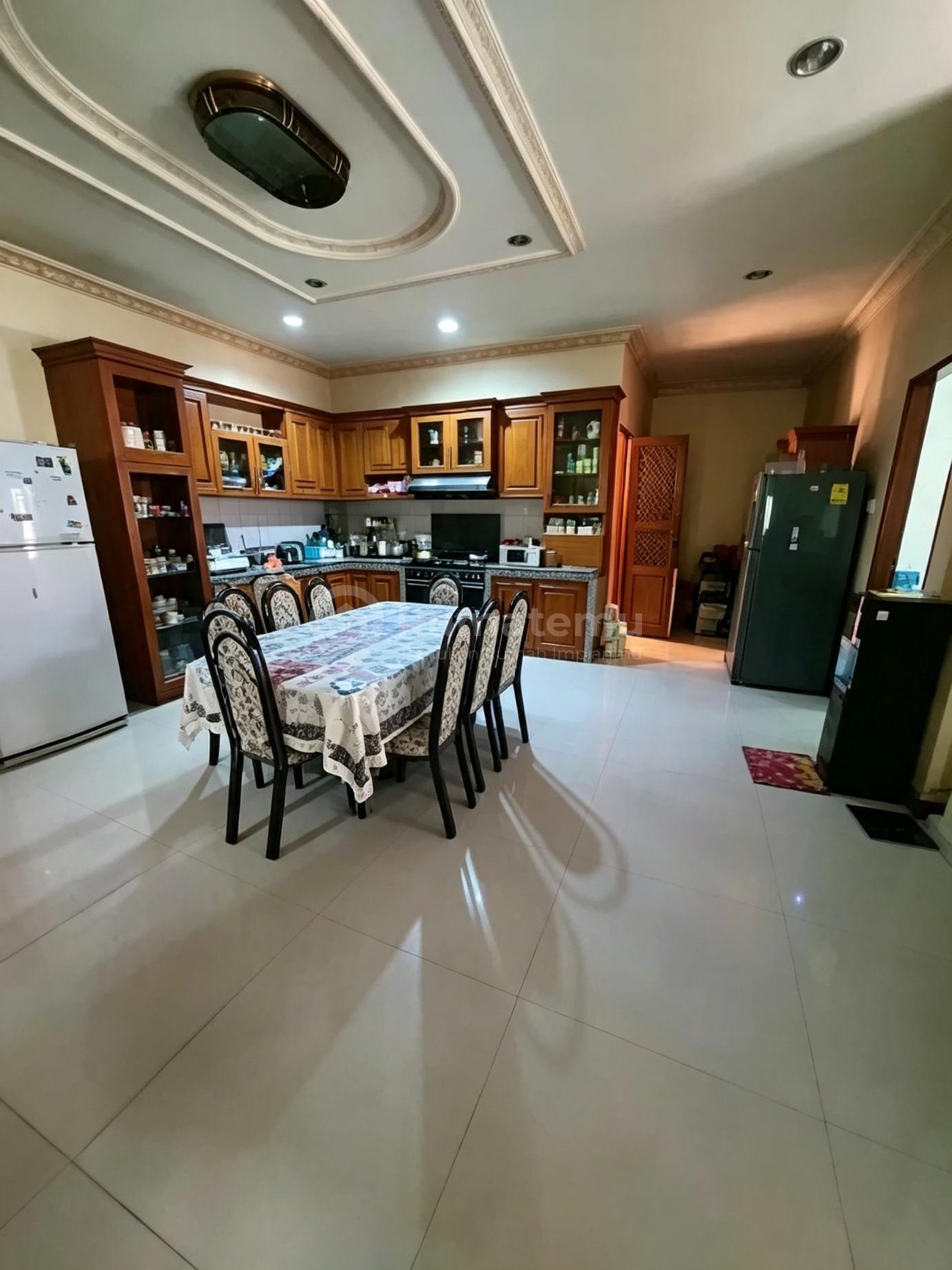 Rumah Hoek Kopyor Barat Kelapa Gading Luas 221