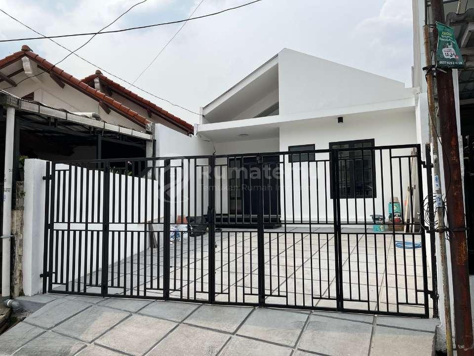 Dijual rumah baru Akses 1 jalan mobil lebih di Pondok Pinang, Kebayoran Lama, Jakarta