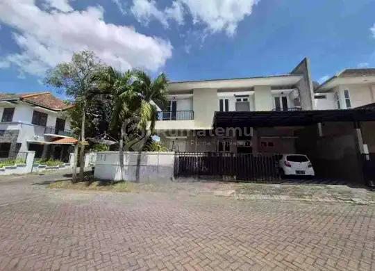Rumah Citraland Taman Gapura SHM 225m2