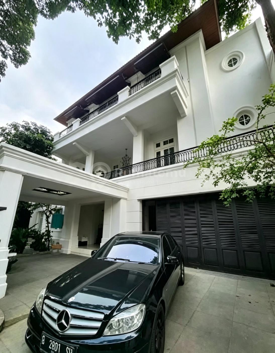 Dijual Rumah Mewah Di Kawasan Kedutaan Mega Kuningan Jakarta