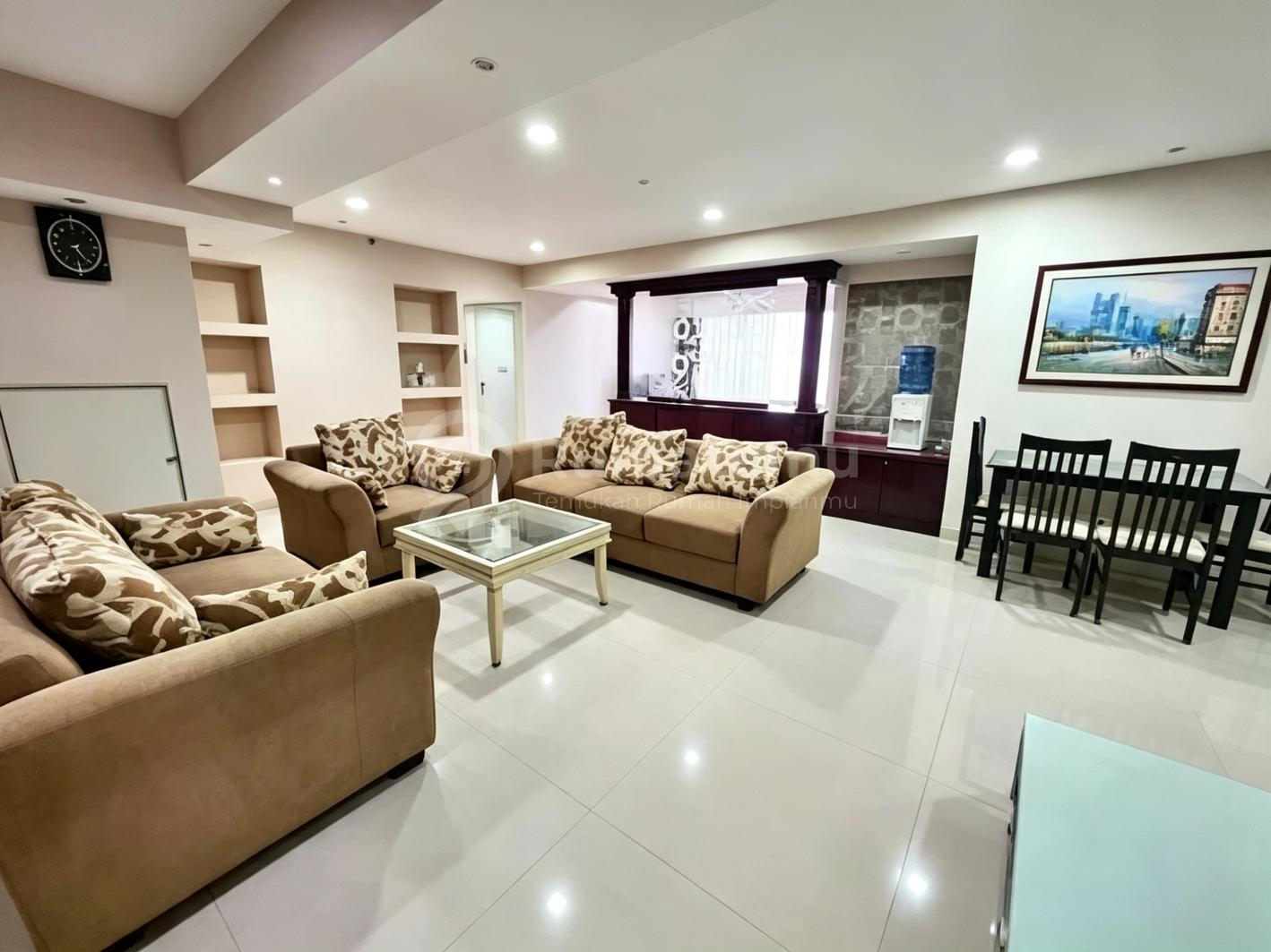 Harga Terbaik Taman Anggrek Condo 4+1BR Cocok Unt Keluarga Besar