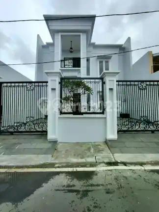 Rumah Baru Siap Huni Dalam Komplek di Duren Sawit