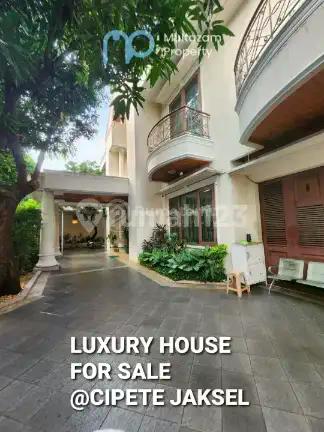 Dijual Rumah Mewah Harga Nego Cipete Jakarta Selatan