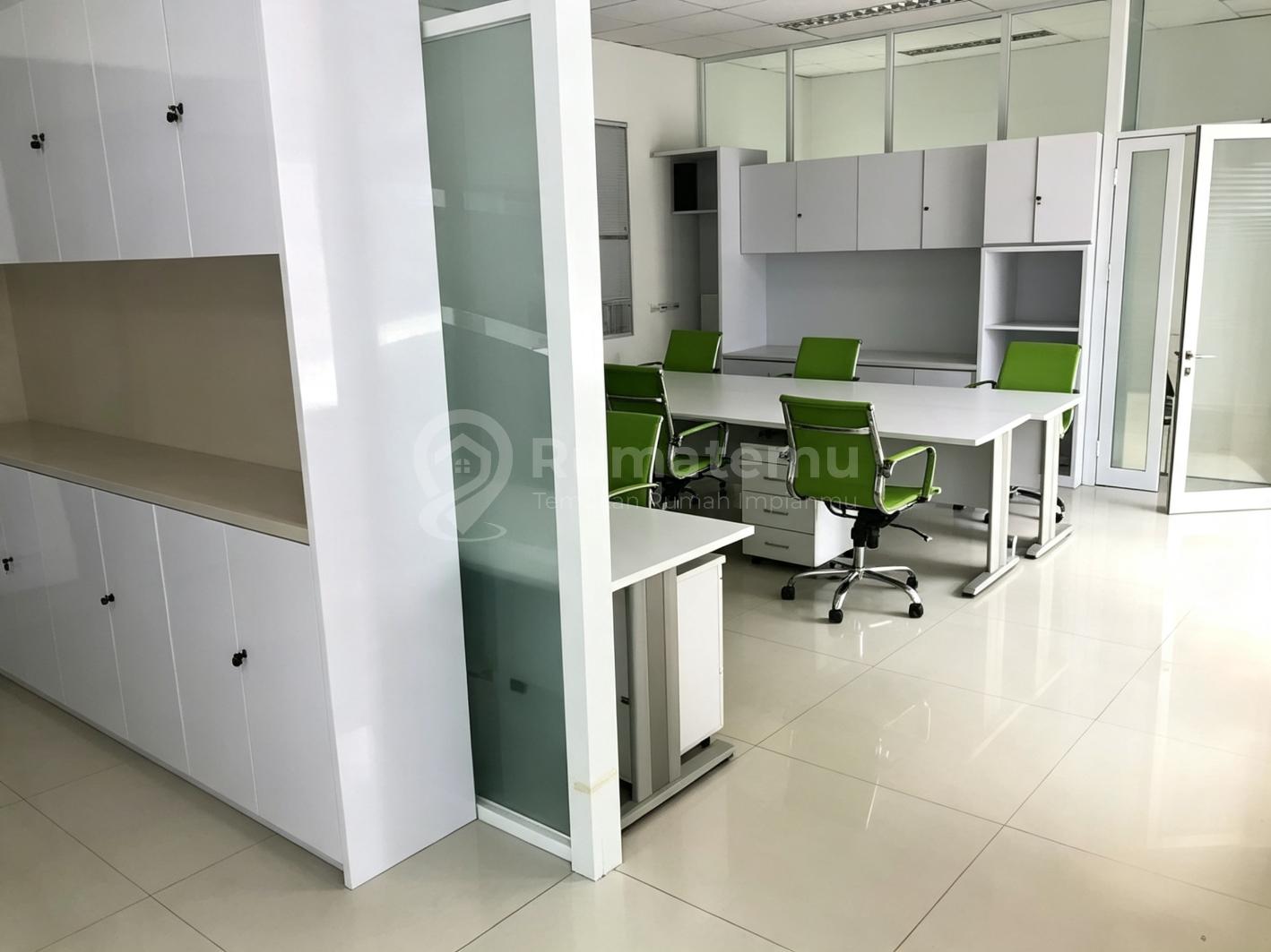 Kantor & Gudang Deluxe Fully Furnished Dgn Kwalitas Premium , Taman Tekno Bsd City.