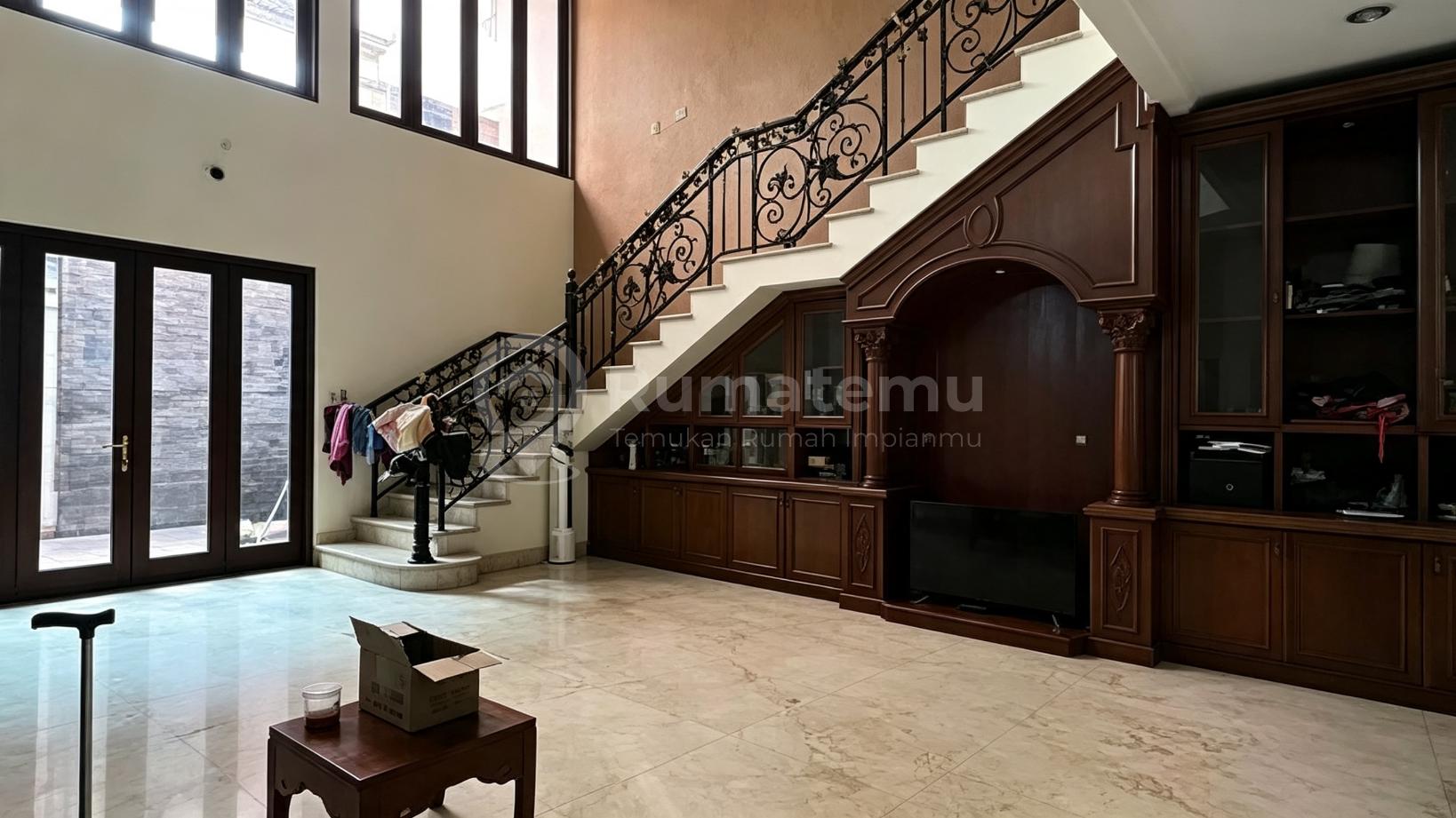 DIJUAL RUMAH ERLANGGA DI JAKARTA SELATAN!