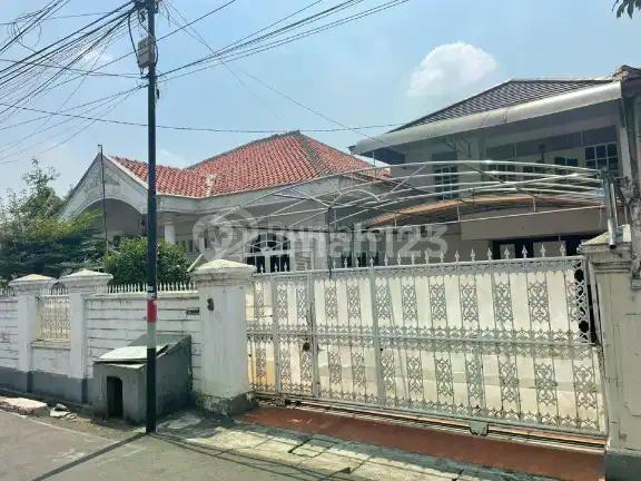 Rumah Secondary Dalam Komplek di Jati Rawamangun
