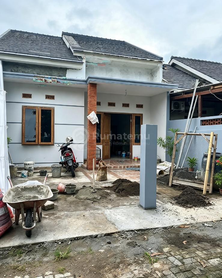 Dijual Rumah Nyaman dan Asri di Semarang Barat