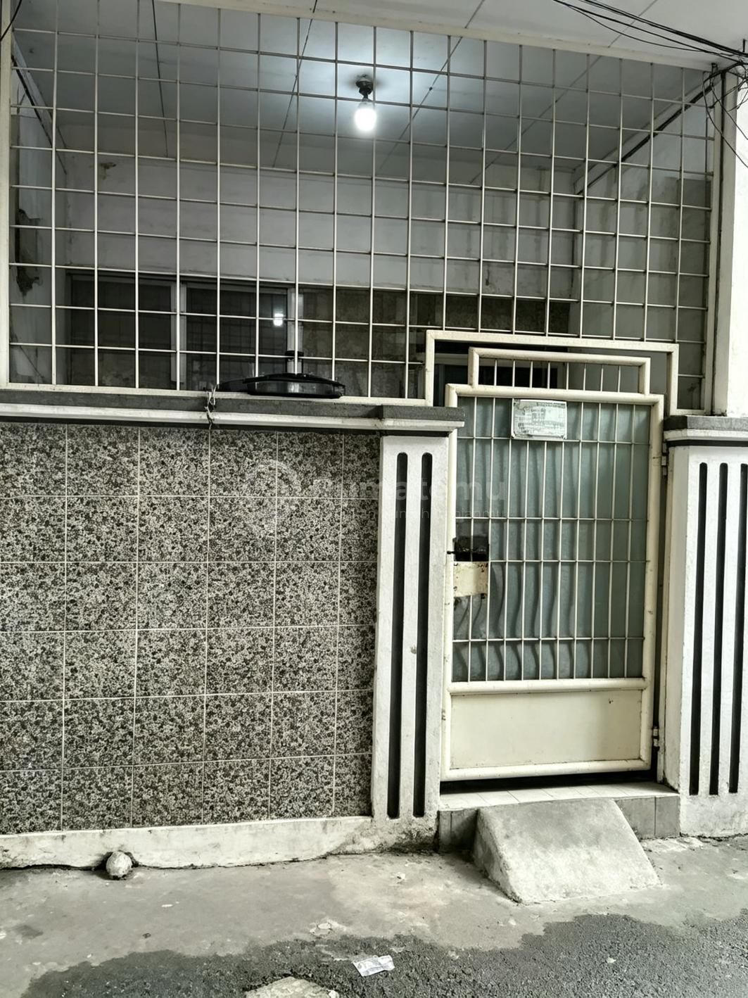 DiJual Rumah 2,5 lantai Siap Huni Di Jalan Sinar Budi Penjaringan, Jakarta Utara
