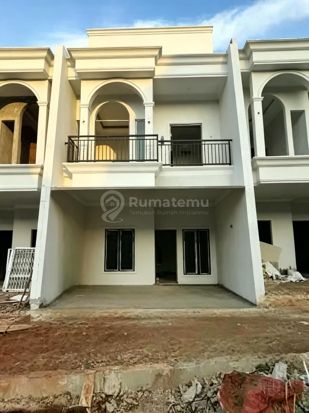 Rumah Baru Siap Huni Dalam Cluster di Kalisari