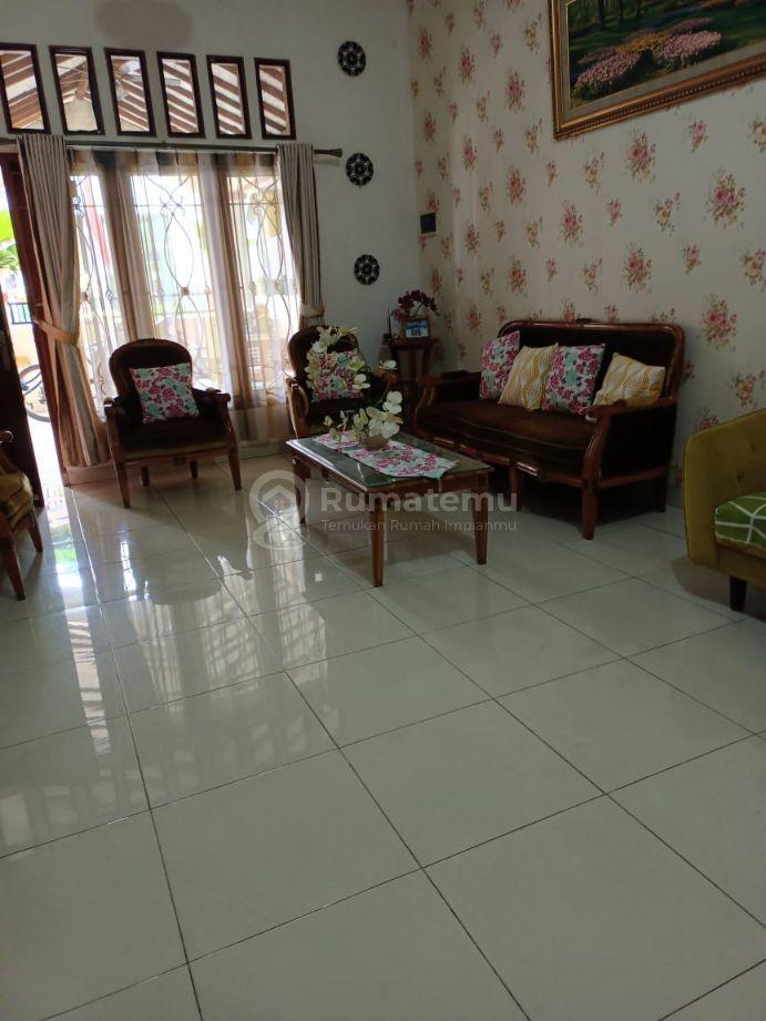 Rumah   strategis  dan rapi di grand prima Bintara ,Bekasi Barat 