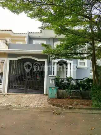 Dijual Rumah Semi Furnished, Cantik di Puspita Loka Bsd