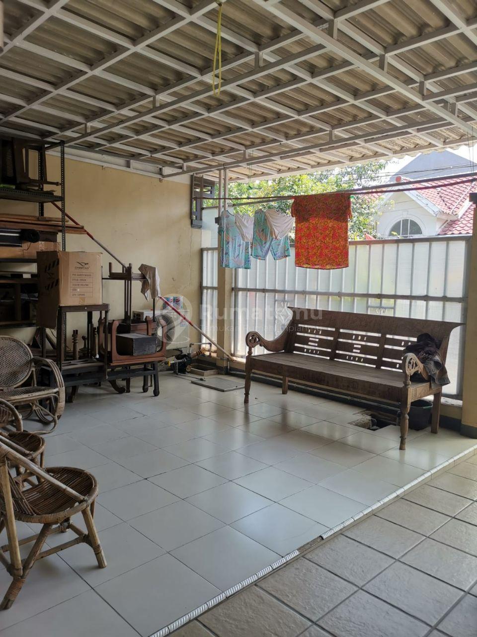 DIJUAL Rumah dengan Lingkungan yang Nyaman, Asri, Aman dan Strategis di Taman Sari, Harapan Indah 2, Bekasi