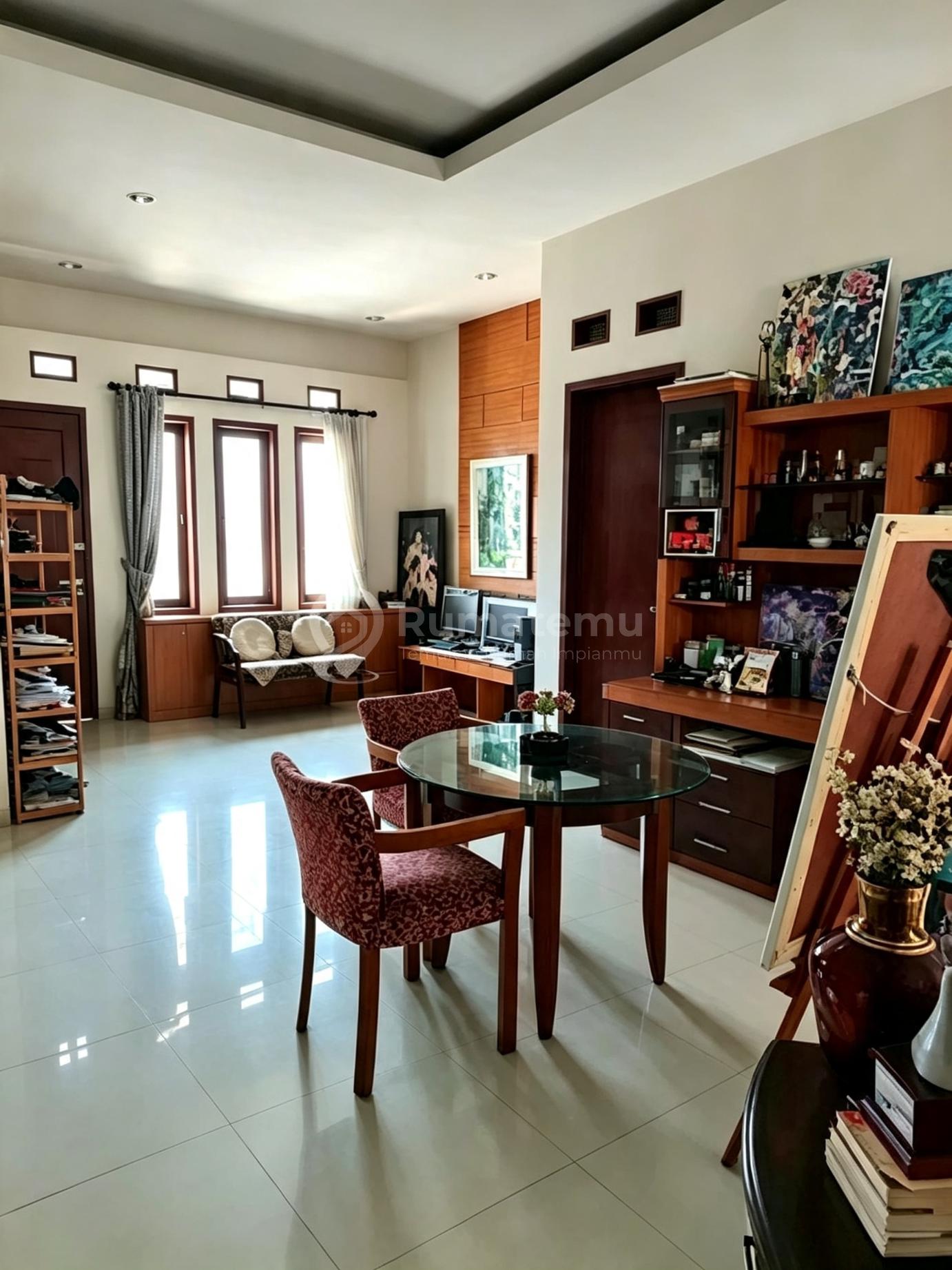 Dijual Rumah Siap Huni 2 Lantai Bintaro