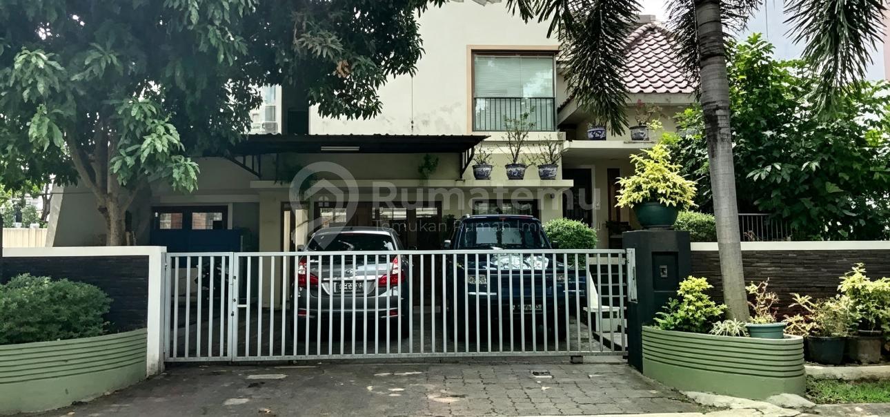 Rumah Lokasi Strategis dan Mewah di Senayan Bintaro Sektor 9