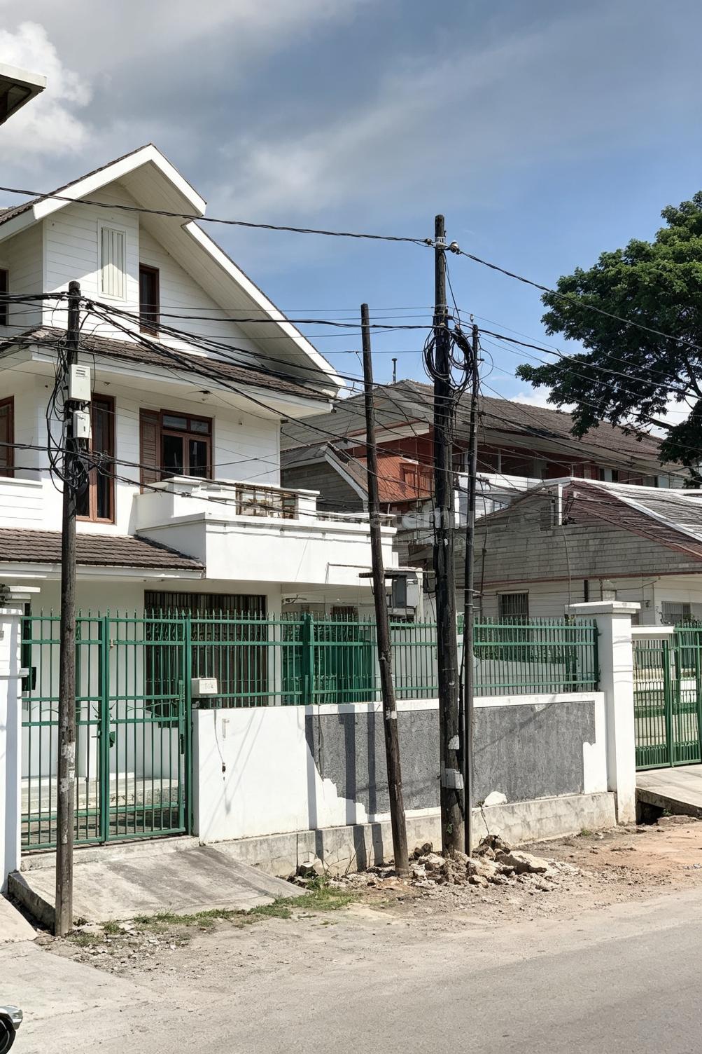Sewa Rumah Untuk Kantor Usaha di Area Tanjung Duren