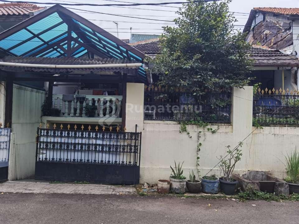 Dijual rumah Ajb komplek lama 1 lantai Posisi strategis dekat dengan masjid di Pondok Bambu