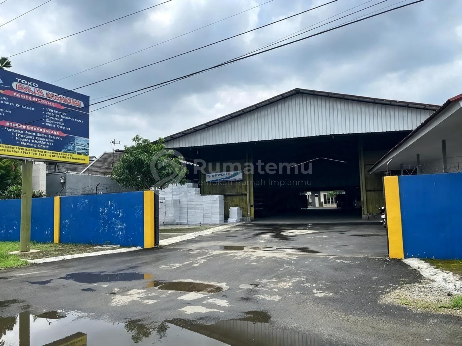 Gudang + Rumah LT 2617M² Jalan Utama, Akses Kontainer 40 Feet Di Kedawung Cirebon