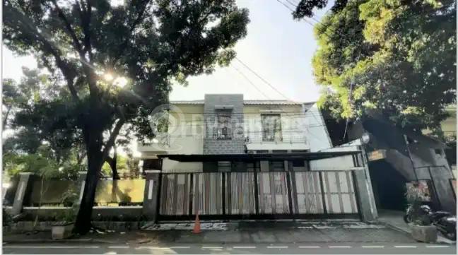 Turun Harga For Salle Rumah Siap Huni Cocok Untuk Hunian Dan Usaha D Pnglima Polim Jakarta Selatan