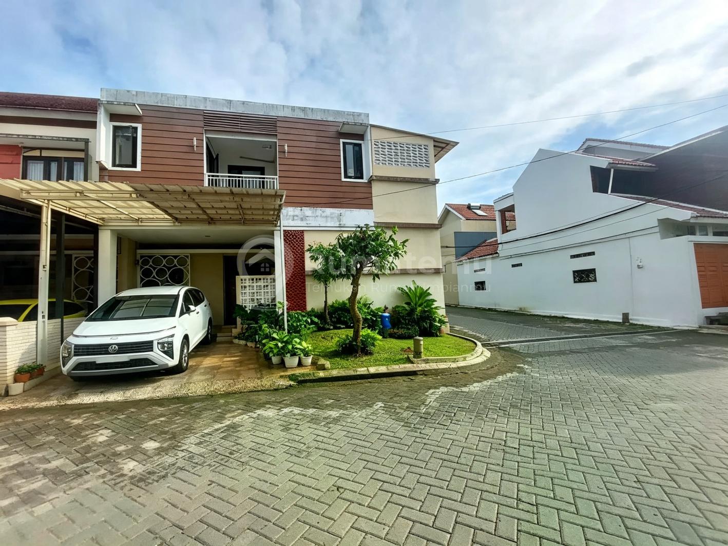 Jual PEARL GARDEN JL RAYA PEKAPURAN DEPOK