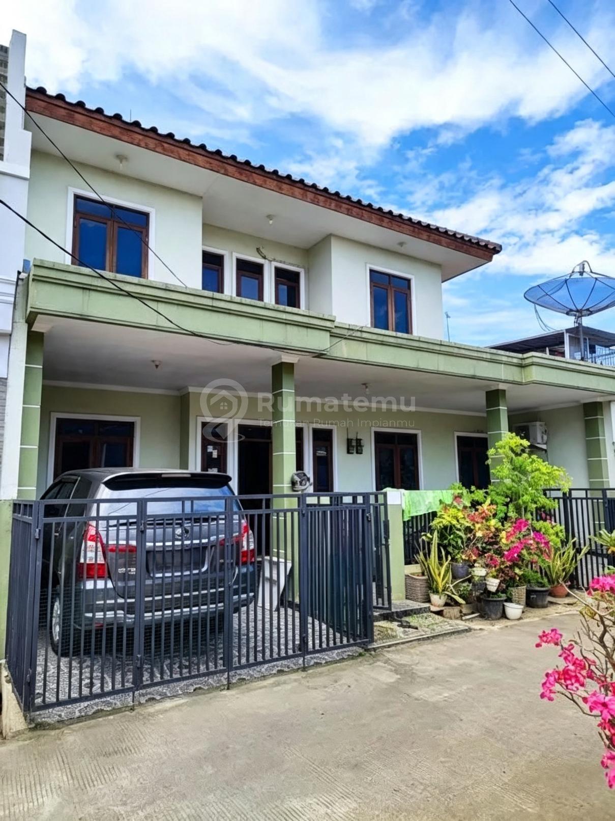 Rumah Murah Tanah Luas Dalam Komplek Lokasi Strategis Dekat Summarecon Bekasi