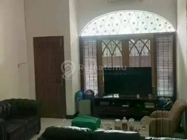 For Sale:  Rumah Asri MURAH Area Exclusive Kavling Polri, Ragunan, Jakarta Selatan.