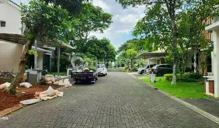 Kavling hoek taman siap bangun hadap Selatan sangat strategis dekat sekolah nanyang dekat tol serbaraja dekat pasar modern dekat kampus lebar 14 meter Foresta Alevare BSD City