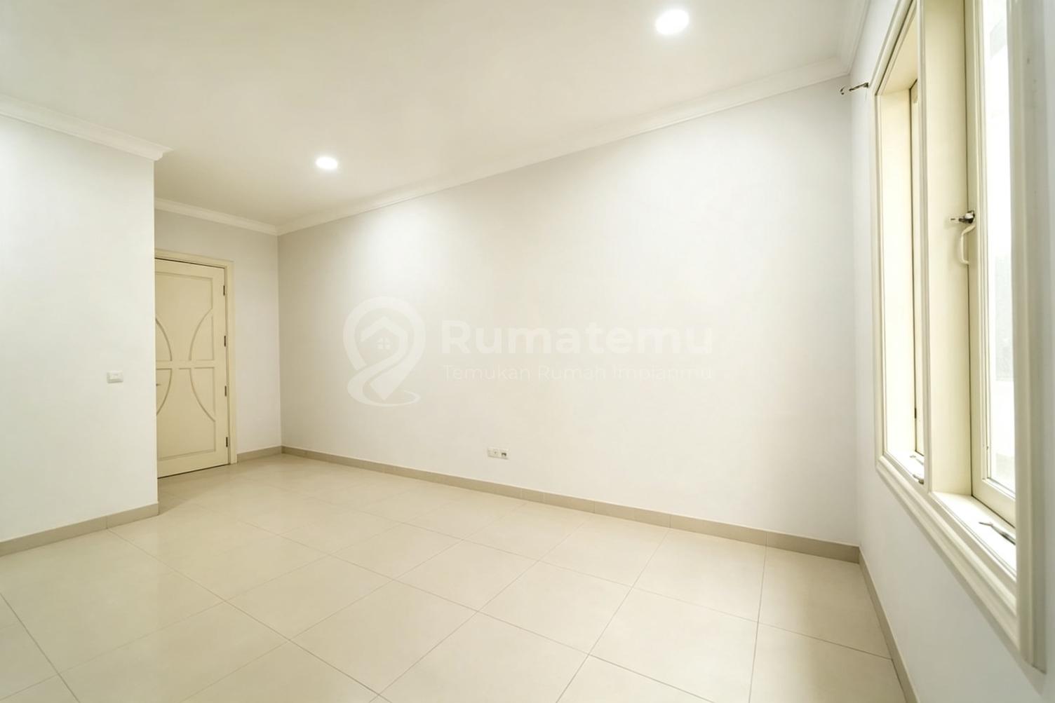 Rumah manyar pantai indah kapuk dijual cepat