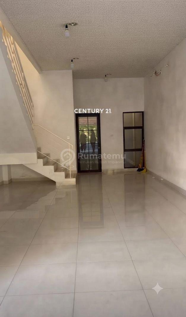 Ruko Strategis Metland Menteng – 3 Lantai, LB 170 m², Sewa 185 Juta/Tahun