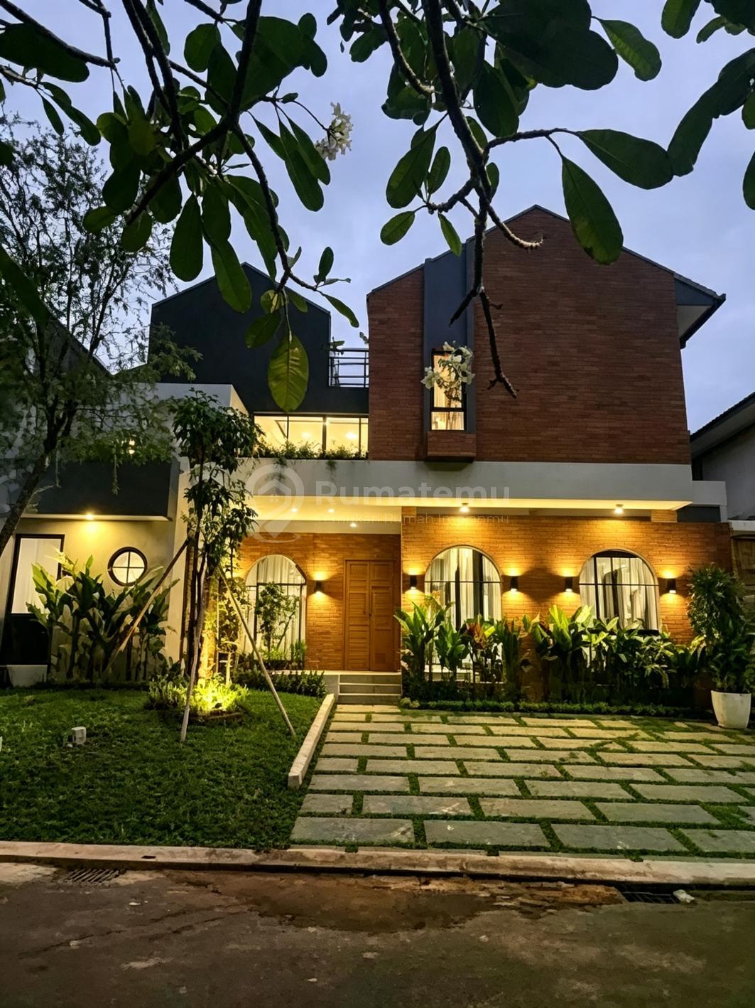 Rumah The Green Banyan Ville With Attic Siap Huni