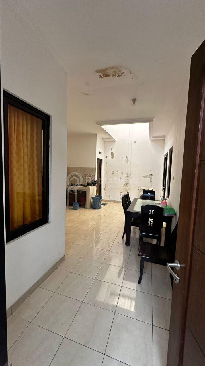 Rumah Cluster Aralia,  Semi furnish, siap huni di  Kota Harapan Indah Bekasi 