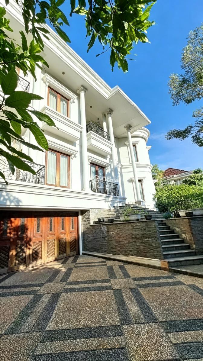 Rumah Hook di Villa Permata Gading Jakarta Utara