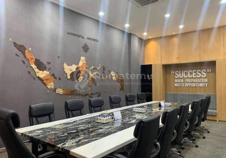 Dijual 2 ruko gandeng dengan interior mewah di Sedayucity Kelapa Gading