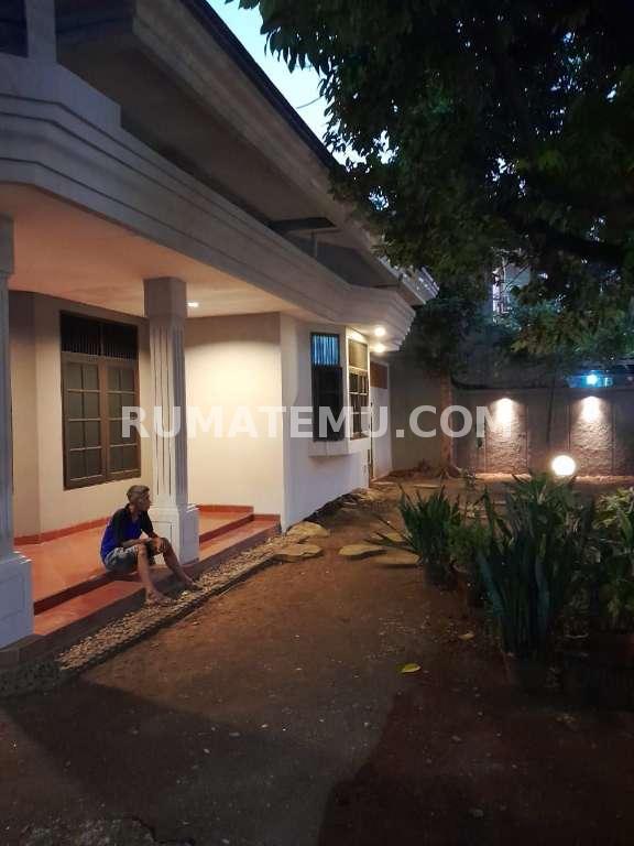 Dijual Rumah Hook 2 Lantai Di Bambu Apus Ceger Cipayung Jakarta Timur