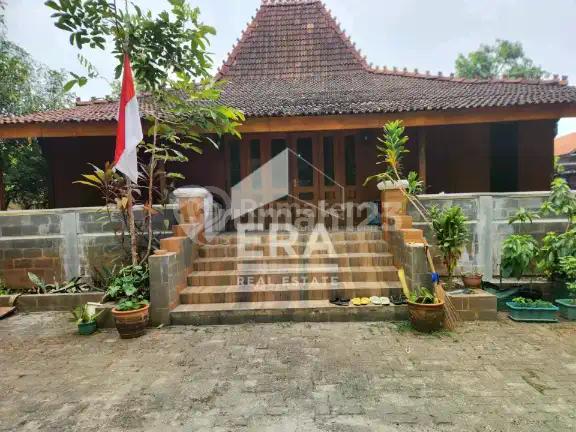 Dijual Tanah bonus nya rumah Joglo di bintaro