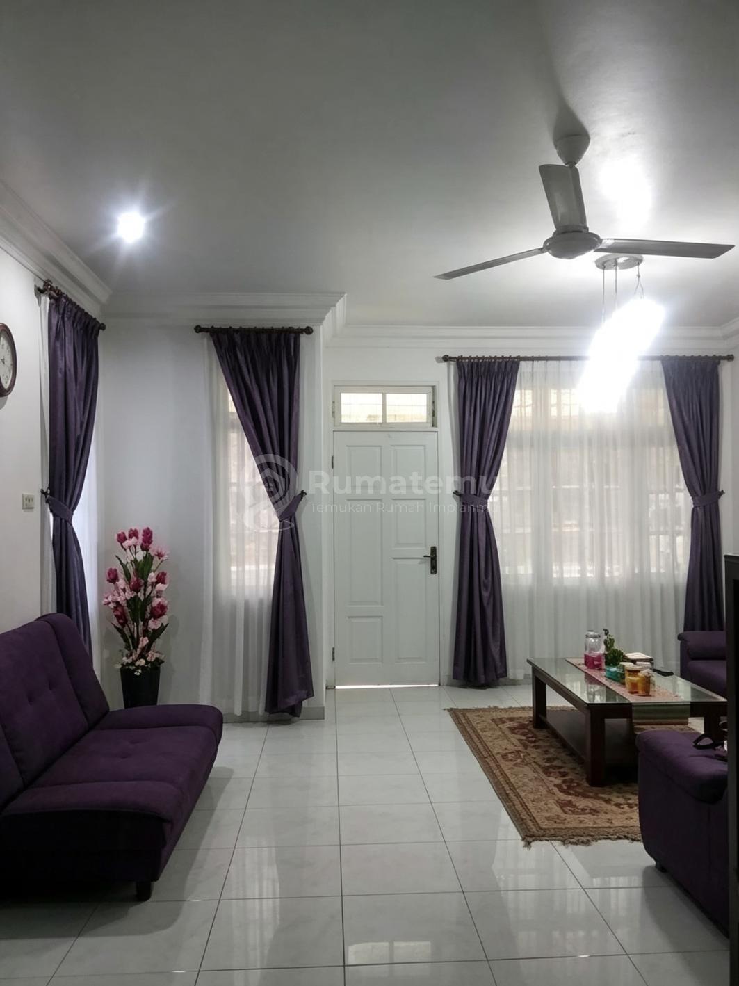 Dijual Rumah Semifurnished Komplek di Cirendeu, Lebak Bulus, Cilandak, Jakarta