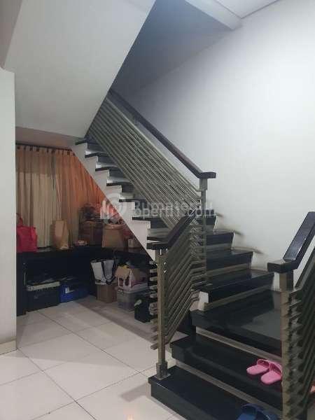 Jual Rumah Minimalis Singgasana Pradana Dekat Mekarwangi Bandung