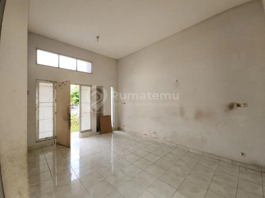 Dijual Rumah Siap Huni Standar Developer di Harapan Indah Bekasi Cluster Ifolia