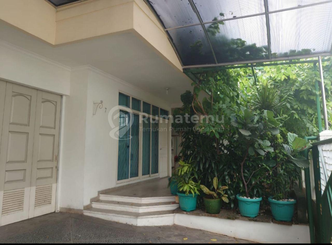 RUMAH DISEWA 2 LANTAI AREA KEBAYORAN BARU