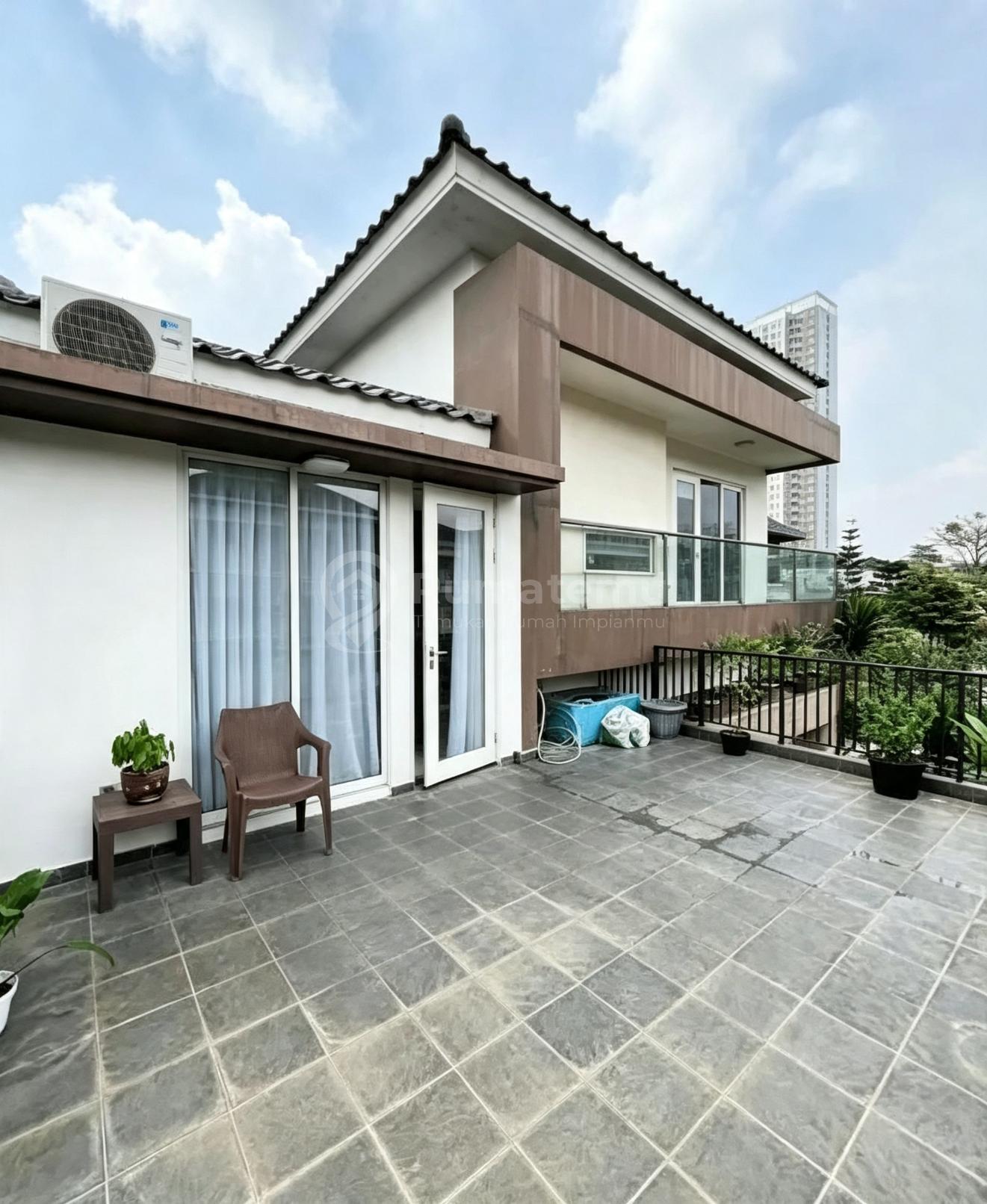 Runah Keren Dekat Akses Toll Bintaro