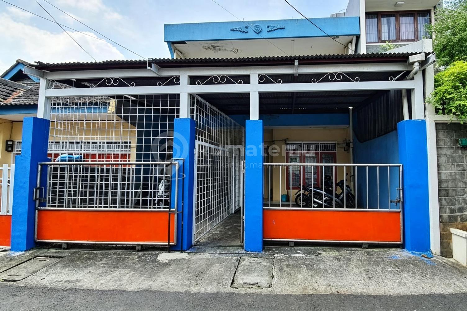 Dijual cepat murah Rumah Kost Akses 2 jalan mobil, Radio Dalam, Gandaria Utara