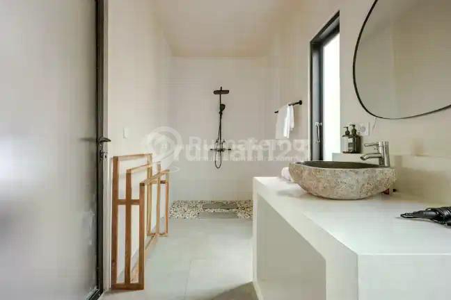 Ready For Rent 5 Bedroom Beautyfull Villa In Canggu Bali