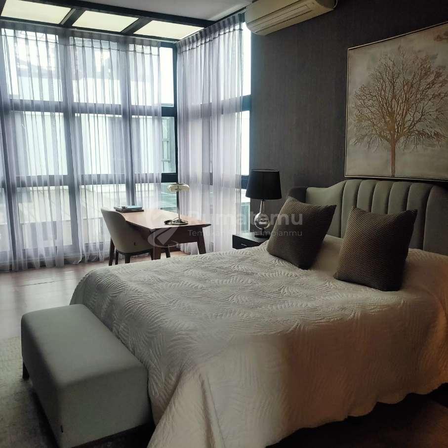 Jual town house cluster baru dengan swimming pool unit tertentu di Jeruk Purut