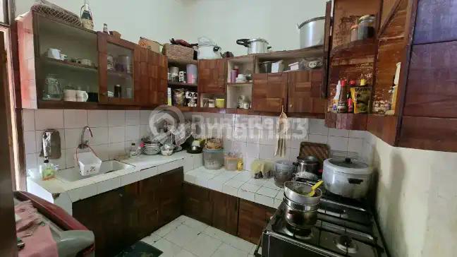Rumah 1 Lantai Cocok Untuk Usaha Kost Strategis