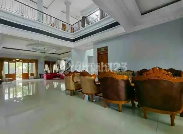 Dijual Rumah Besar Sayap Gegerkalong Dekat Mall Paris Van Java Sukajadi