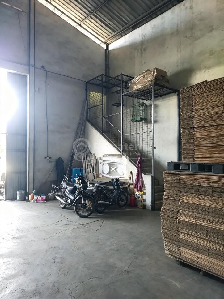 Dijual Gudang Aksesn Mudah Di Kamal Akses Kontainer 40Ft Ada Office